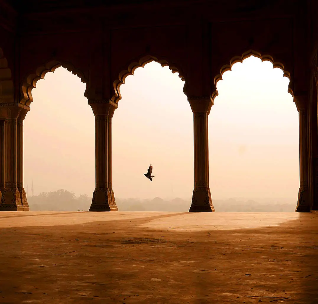 Delhi to Agra